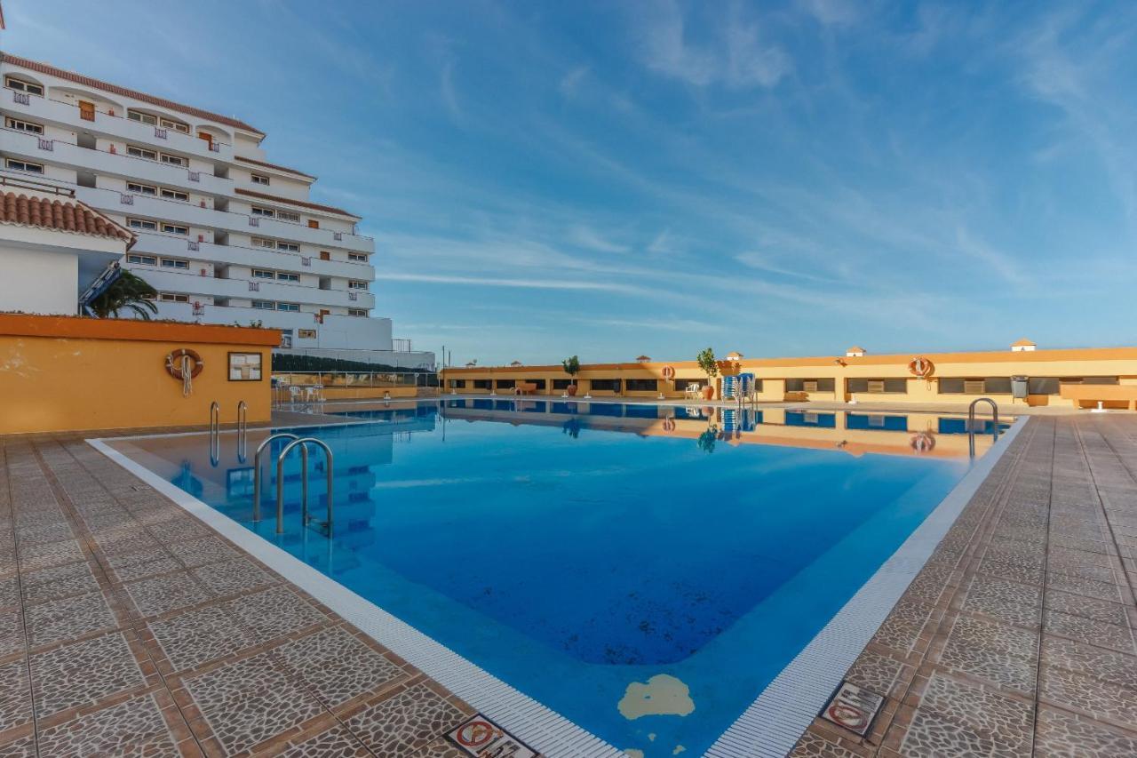 Seguro Spacious Apartment With Roomy Terrace Puerto de Santiago  Buitenkant foto
